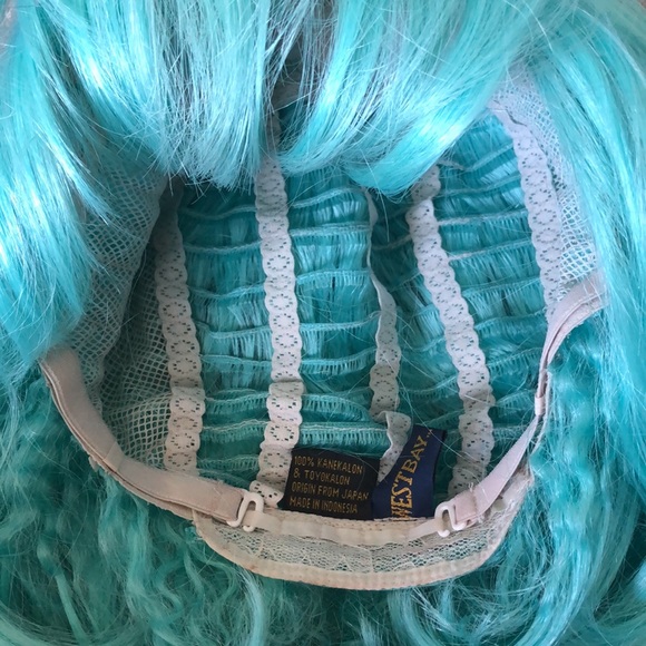 Light Blue Bob Wig with Bangs - Picture 4 of 4